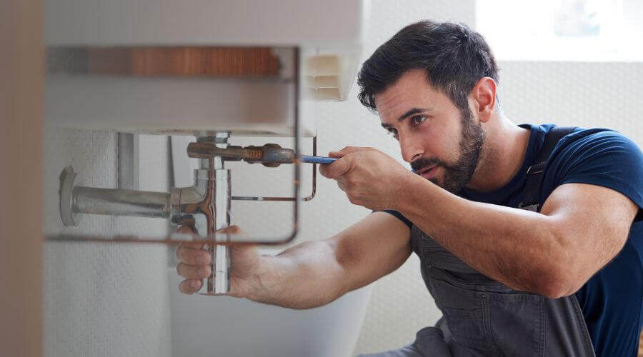 Sink pipe leak repair in Flora Vista, NM